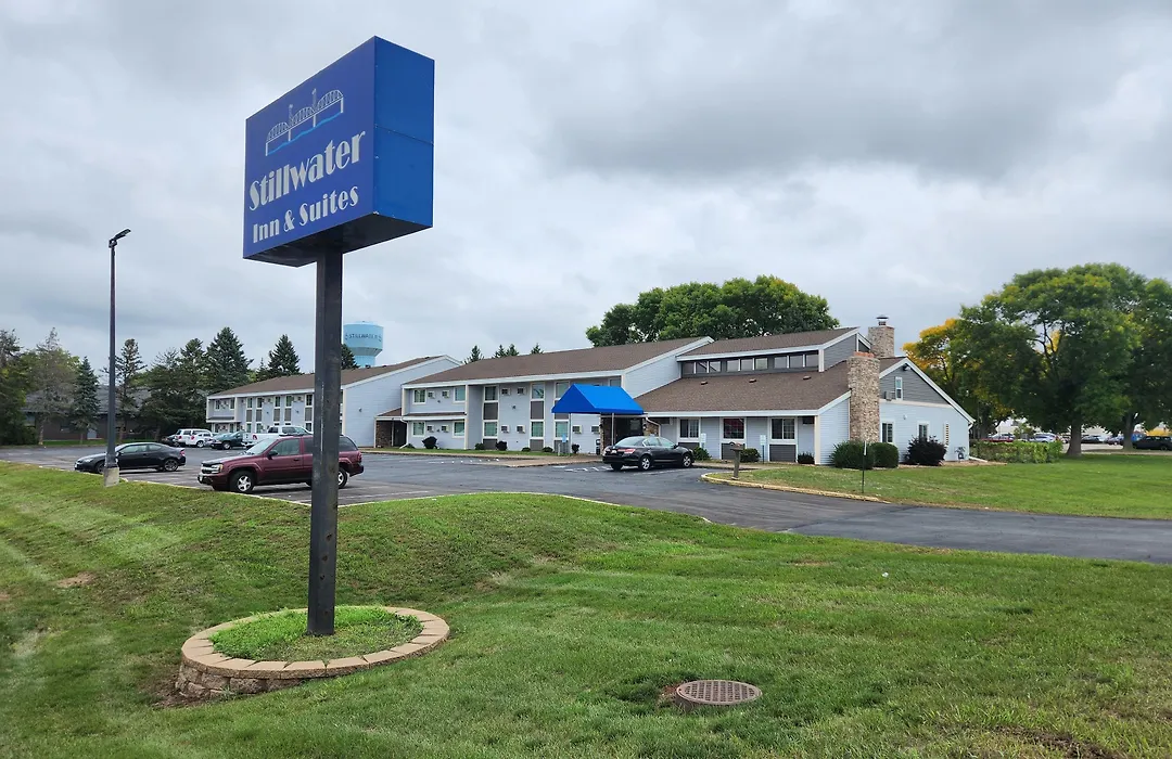 Stillwater Inn & Suites-1